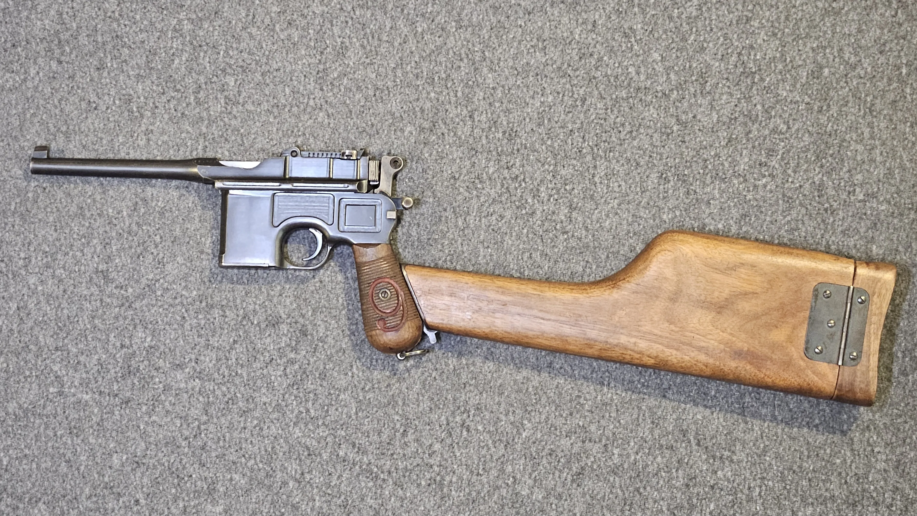PISTOLET MAUSER C96 ROTE NEUN KALIBER 9X19