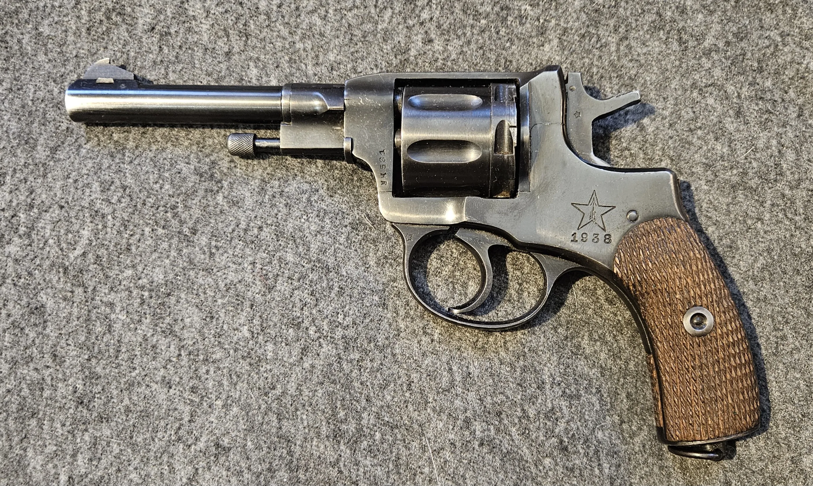 REWOLWER NAGANT M1895 ROK1938 kaliber 7,62 Nagant